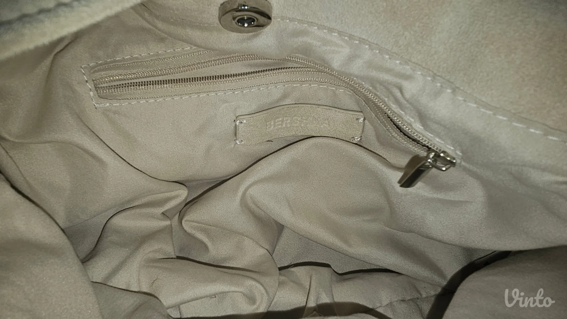 Bershka beige hobo torba