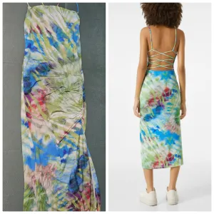Bershka šarena midi haljina