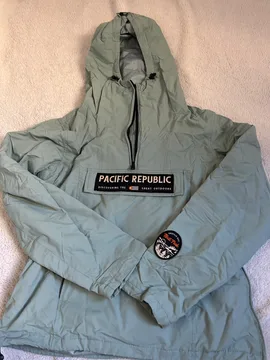 Pull and Bear jakna