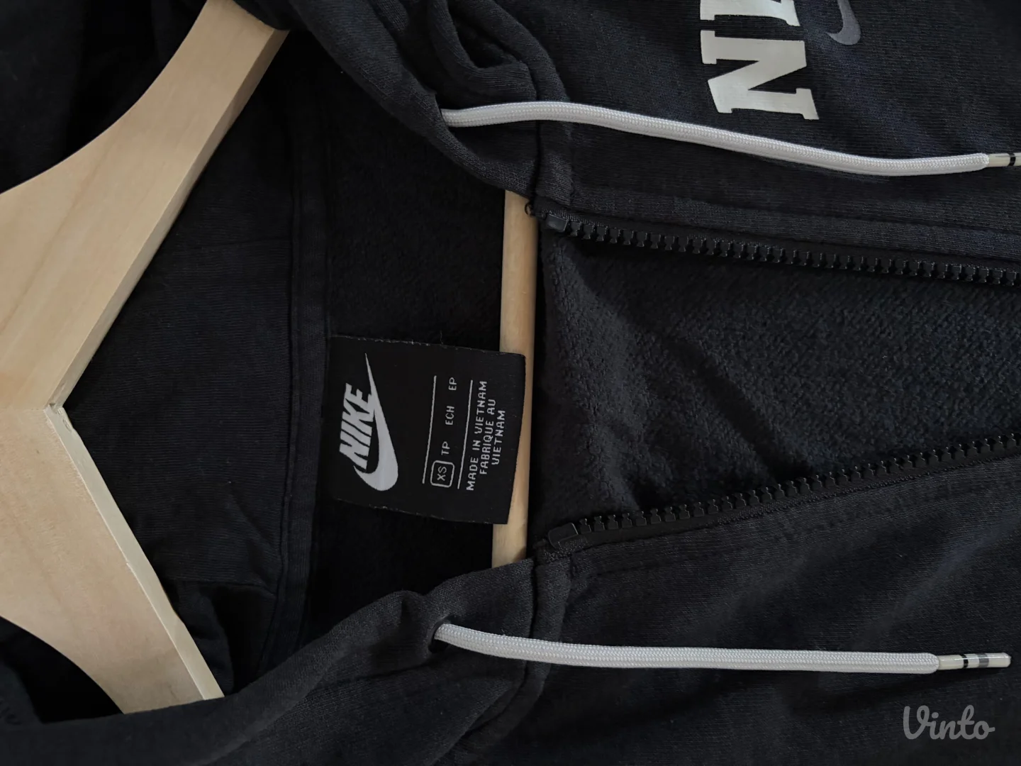 Nike duks na raskopčavanje