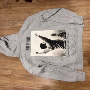 PULL BEAR ROCKY