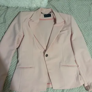 Versace roze sako