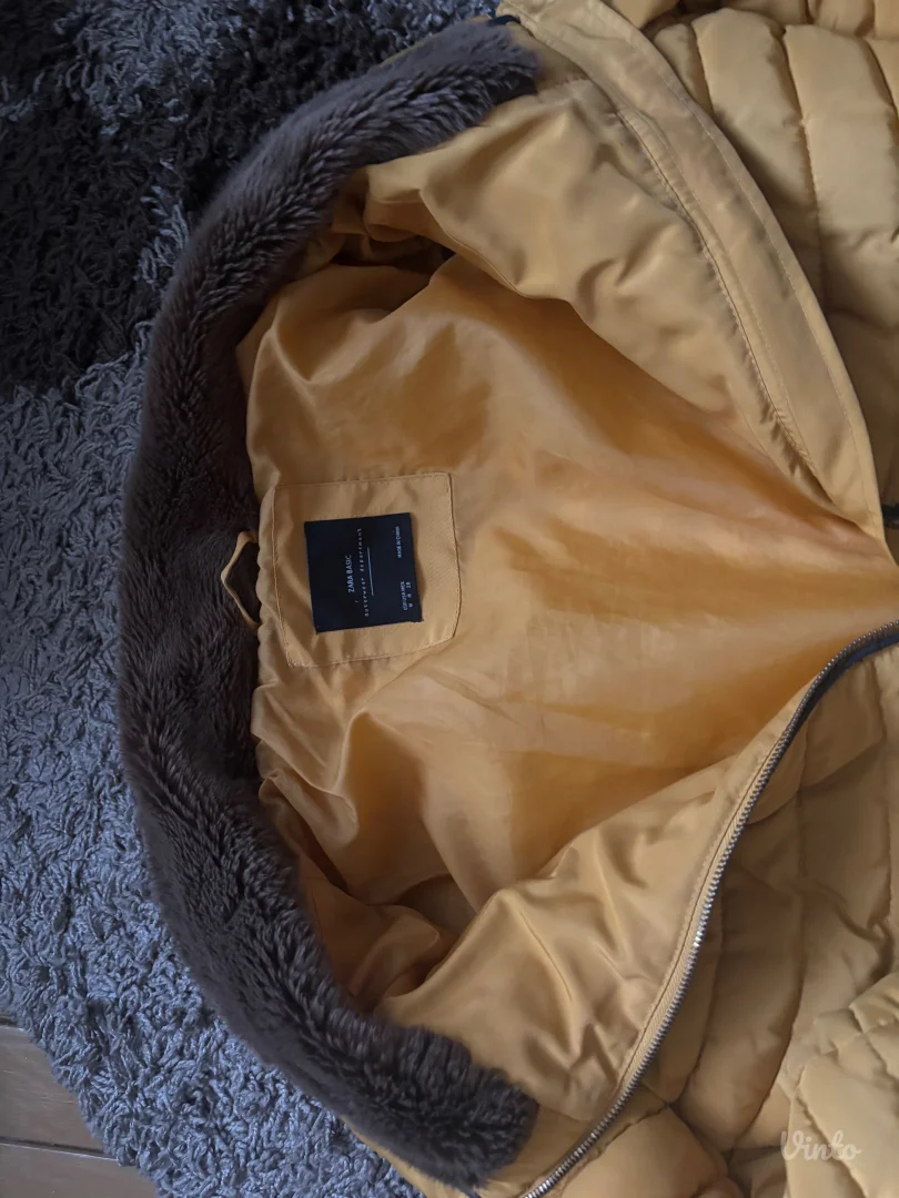 Zara žuta jakna sa krznom