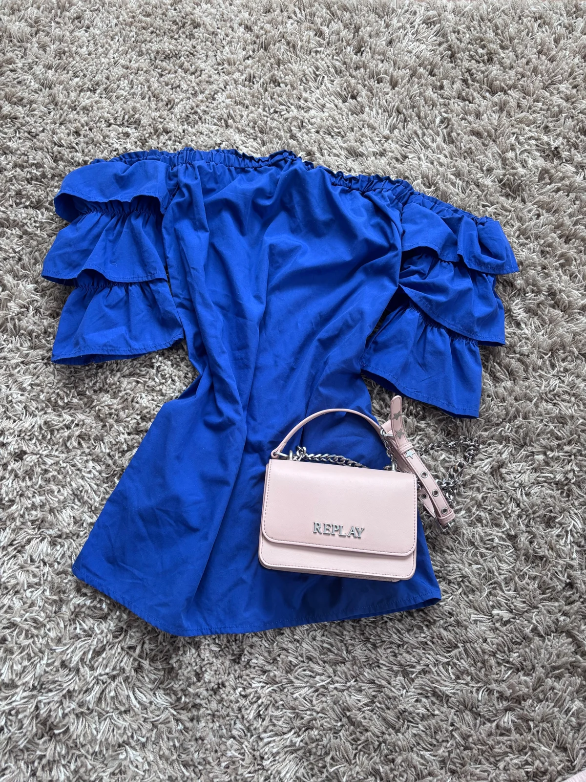 Off shoulder haljina