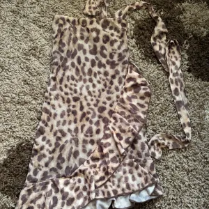 Zara leopard print haljina