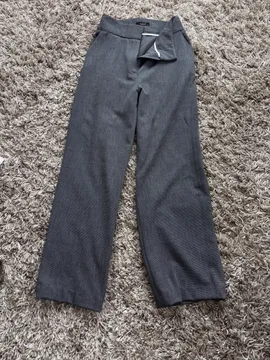 Sive pantalone dubokog struka