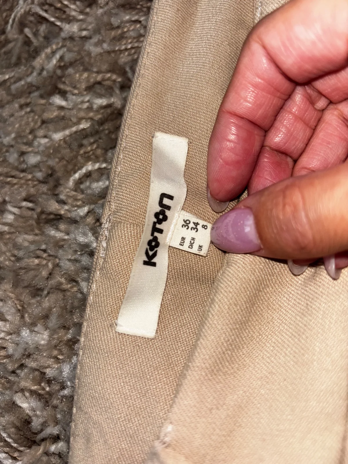 Koton poslovne pantalone