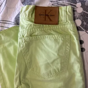 Calvin Klein kiwi vintidz pantalone