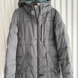 Nike zimska jakna xs