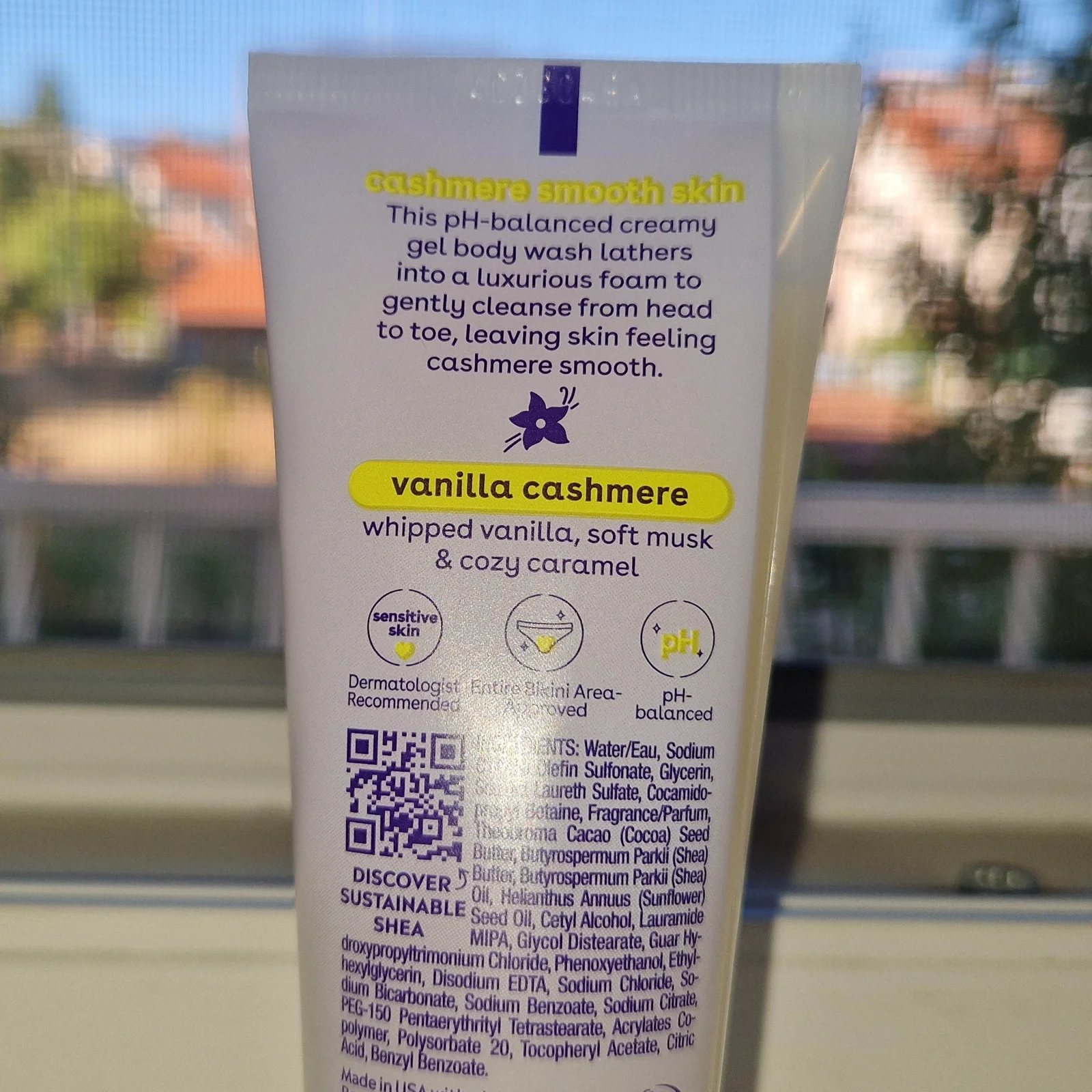 EOS Shea Better gel za tuširanje Vanilla Cashmere (74ml)