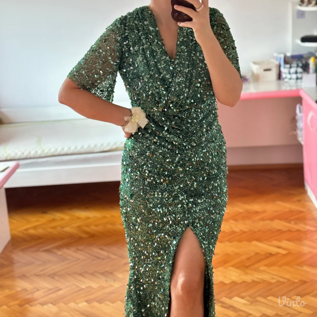 Svecana haljina sa sljokicama