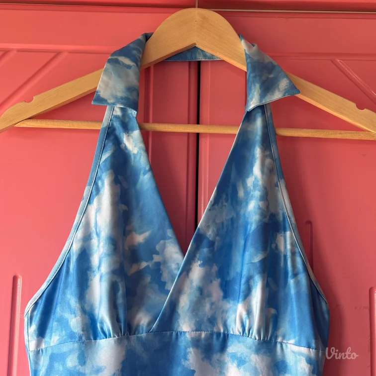 Plava mini haljina bez ledja