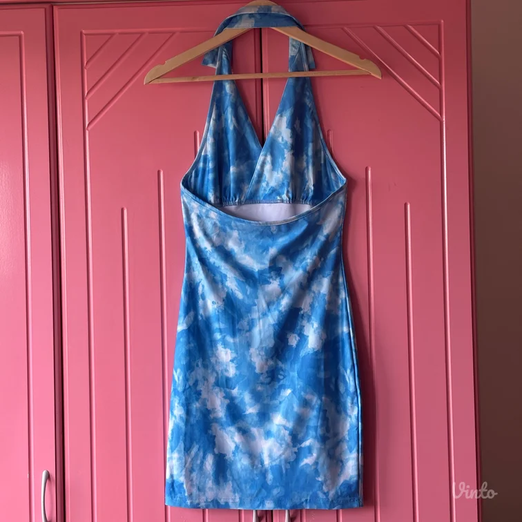 Plava mini haljina bez ledja