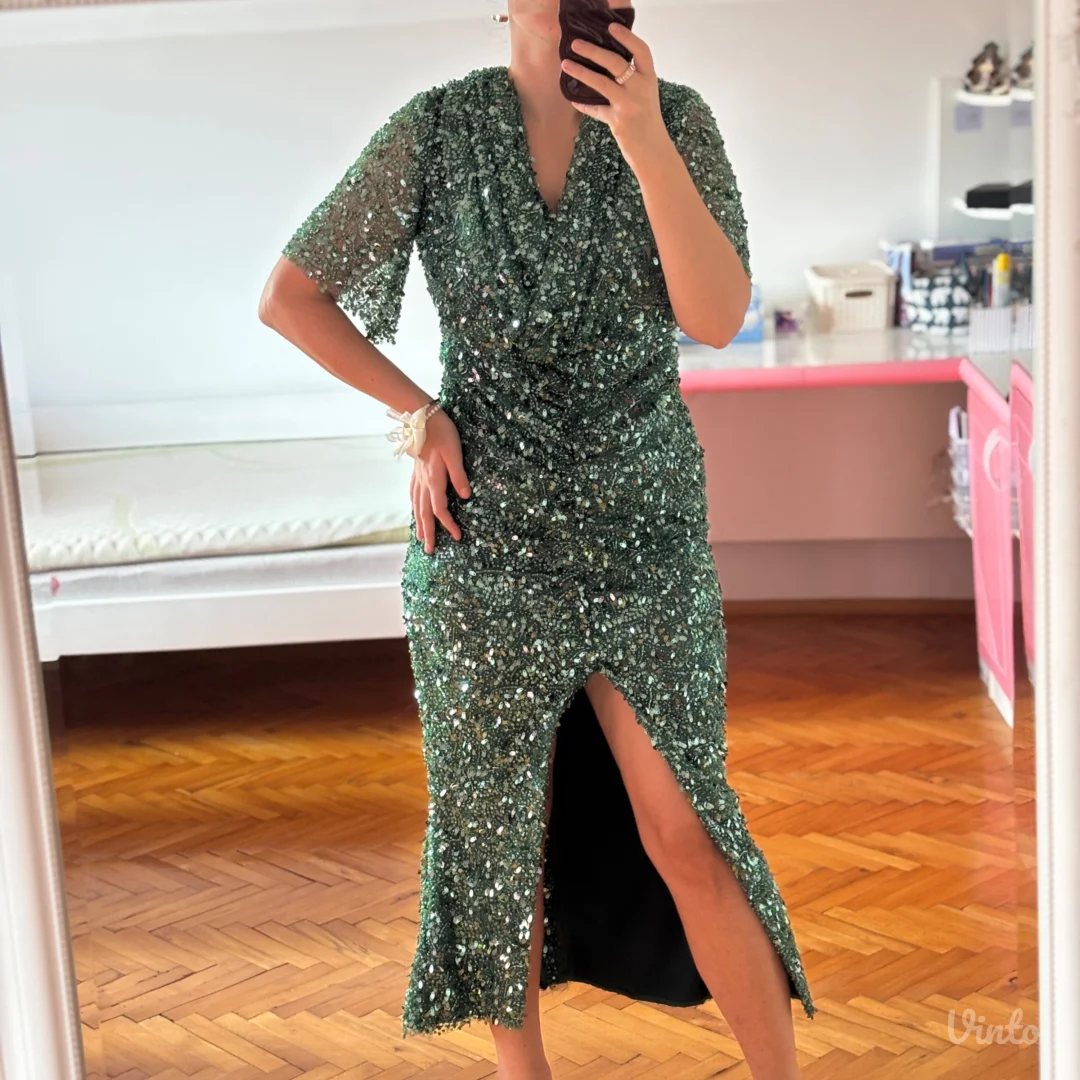 Svecana haljina sa sljokicama