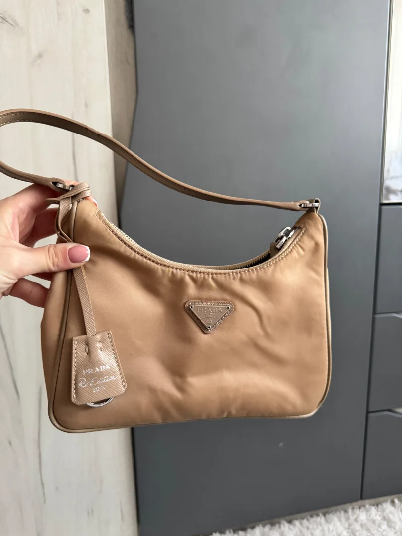 Prada nylon re-edition torbica