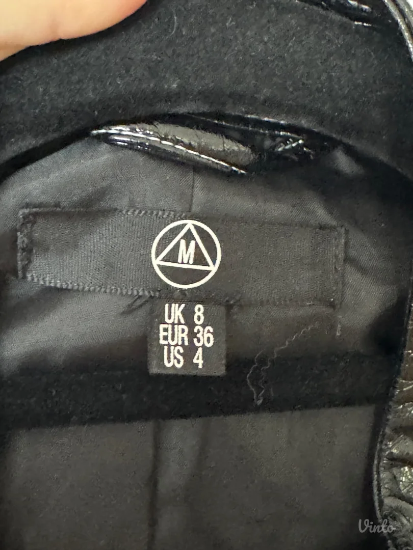 Misguided crop jaknica