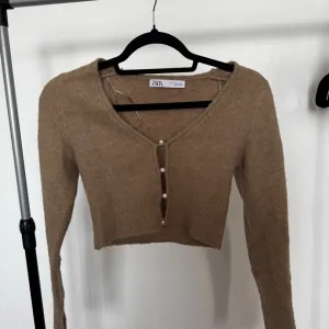 Zara crop dzemperic