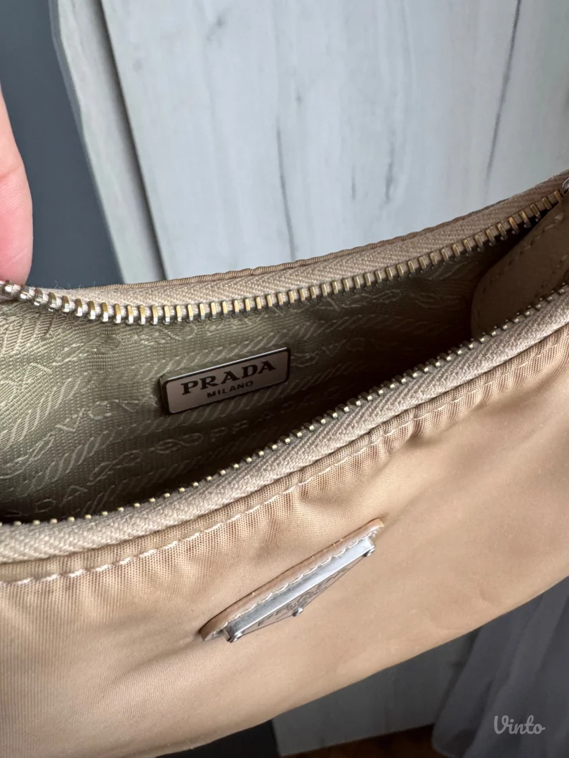 Prada nylon torba