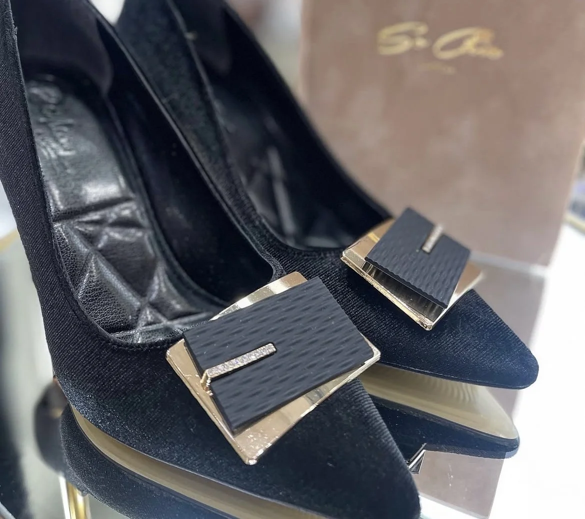 Crne plišane salonke