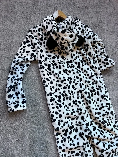 Crno-beli Onsie kombinezon