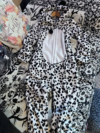 Crno-beli Onsie kombinezon