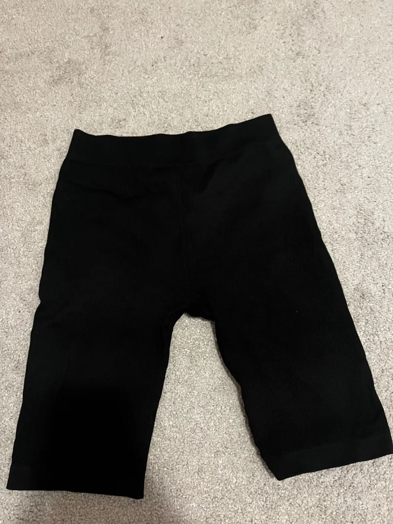 H&M biciklisticke helanke