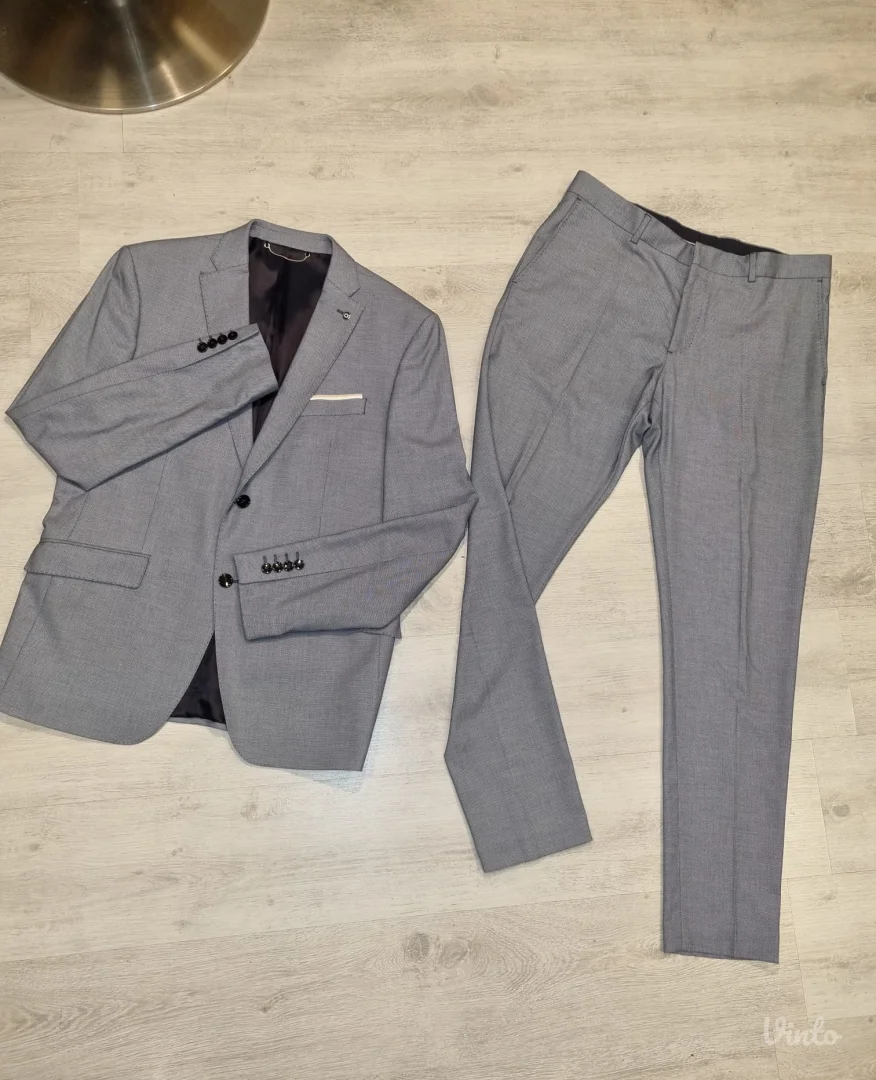 Zara - komplet muško odelo