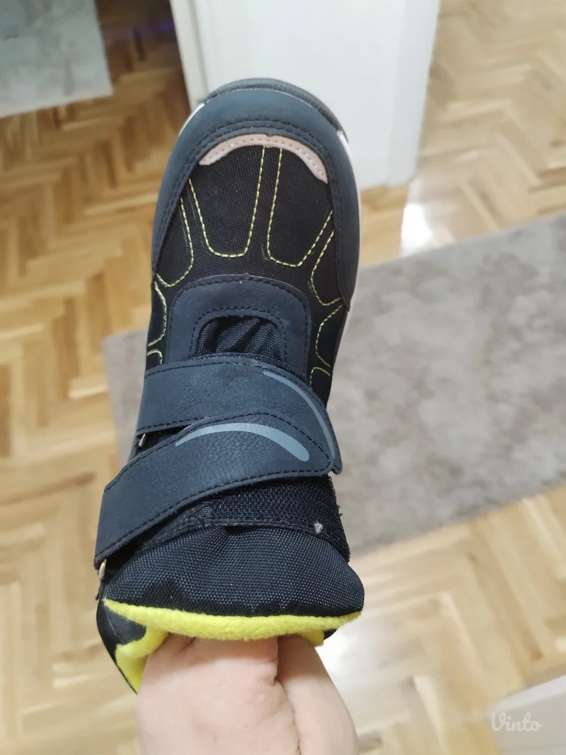 Cizme za decaka br 34