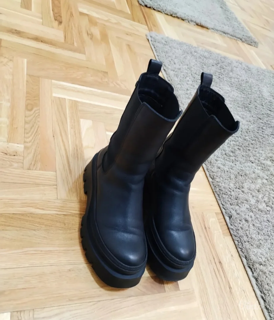 Čizme Kozne broj 38