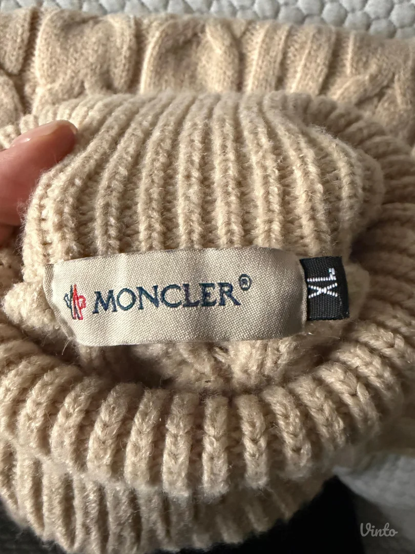 Moncler - NOVI dzemper