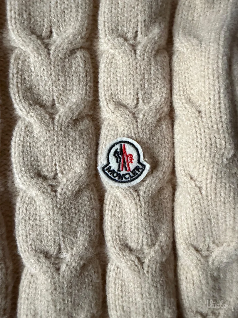 Moncler - NOVI dzemper