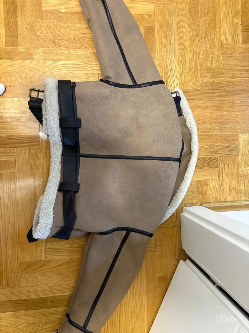 Zara jaknica NOVA kolekcija