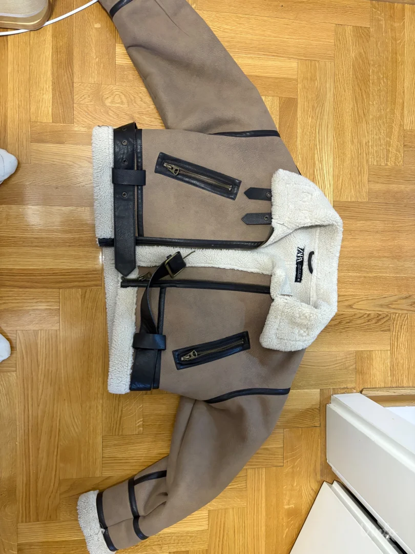 Zara jaknica NOVA kolekcija