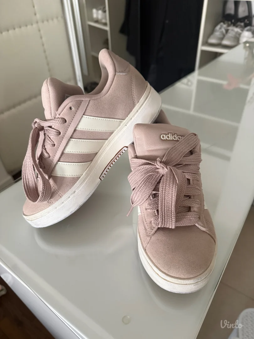 Adidas cloudfoam confort ženske patike