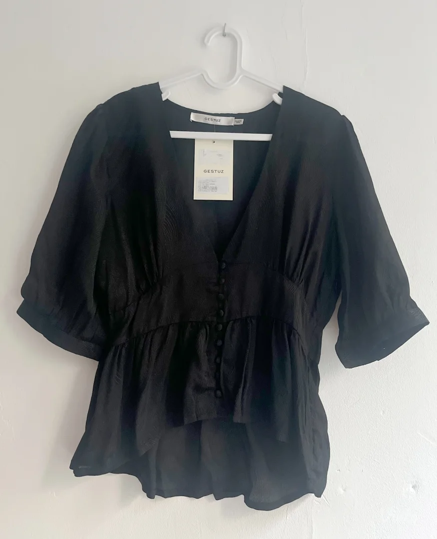 Crna bluza vel.36, viskoza