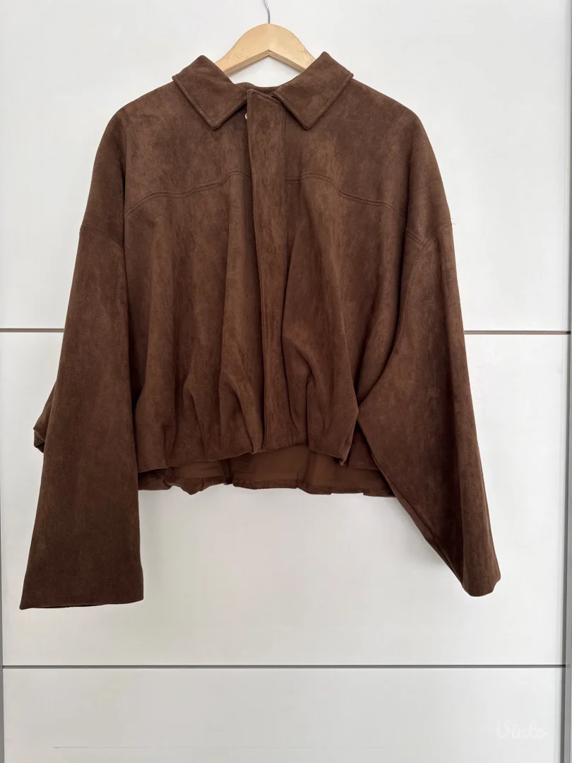 Zara viralna braon jakna od antilop koze