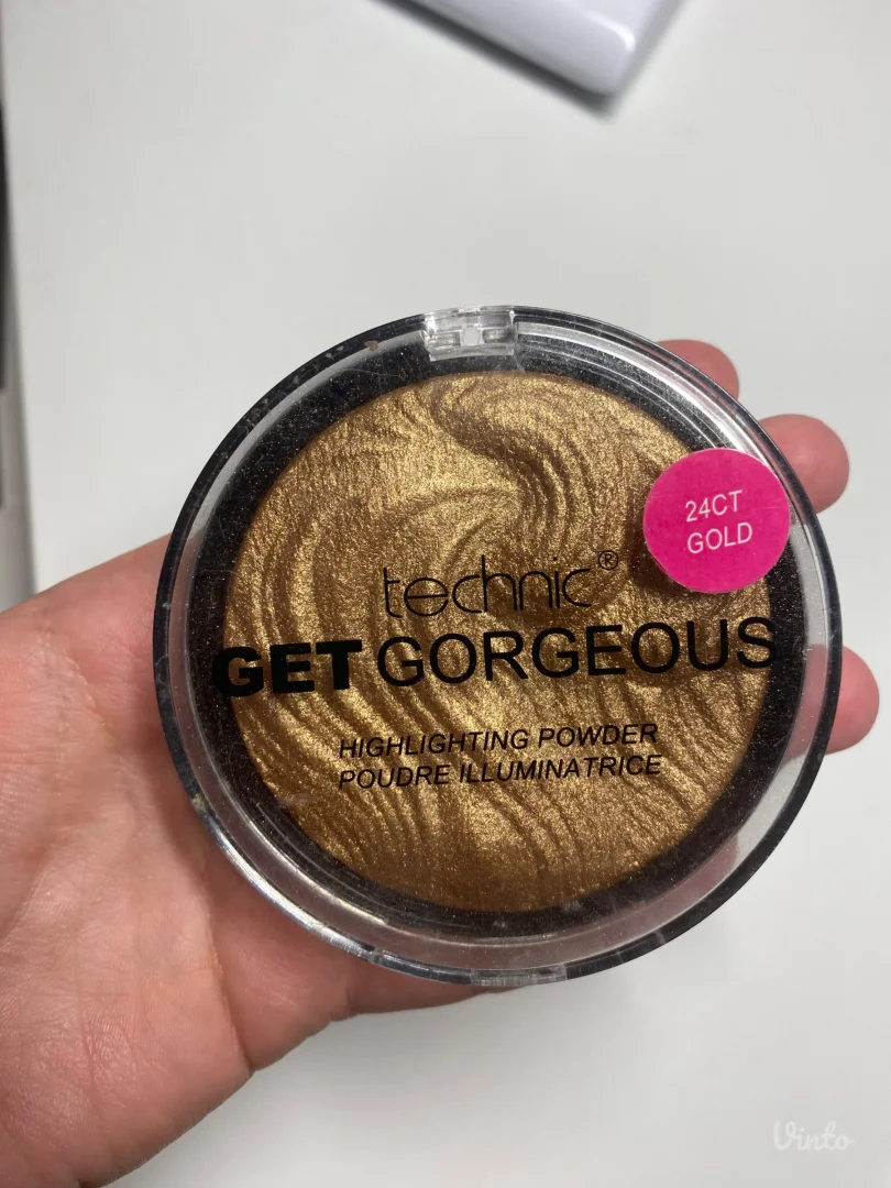 Zlatni hajlajter za lice