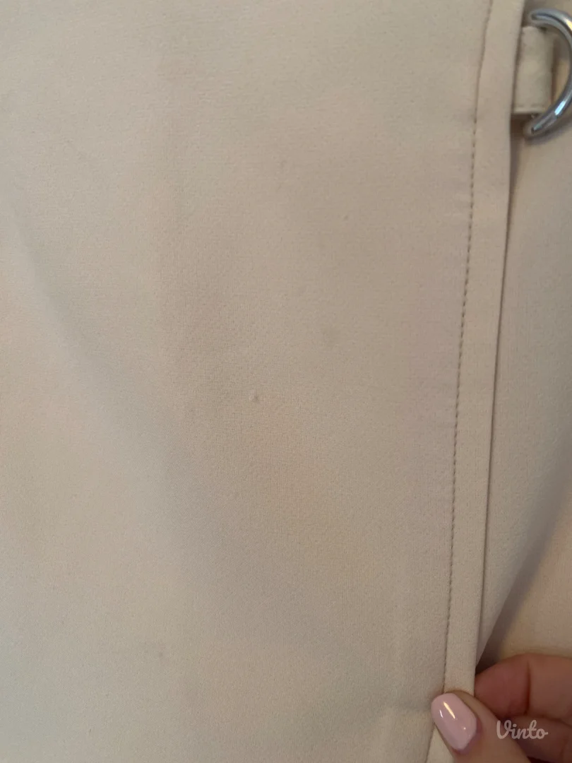 Bershka - krem skort