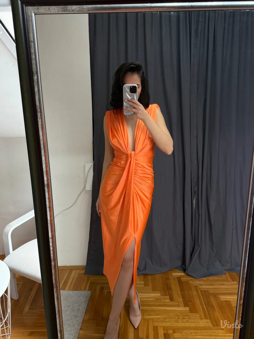 Elegantna haljina od likre