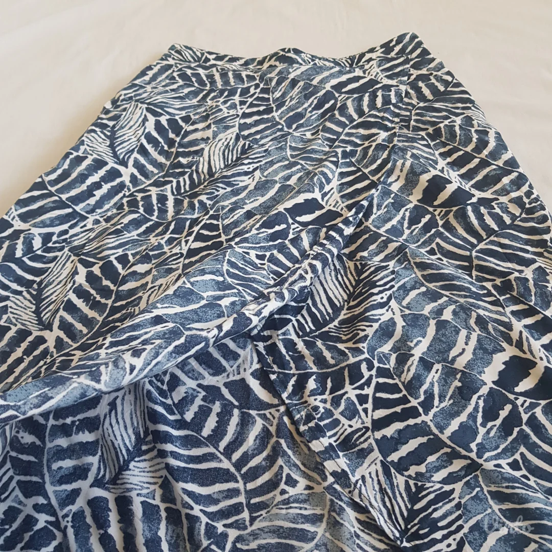 H&M suknja sa dzepovima
