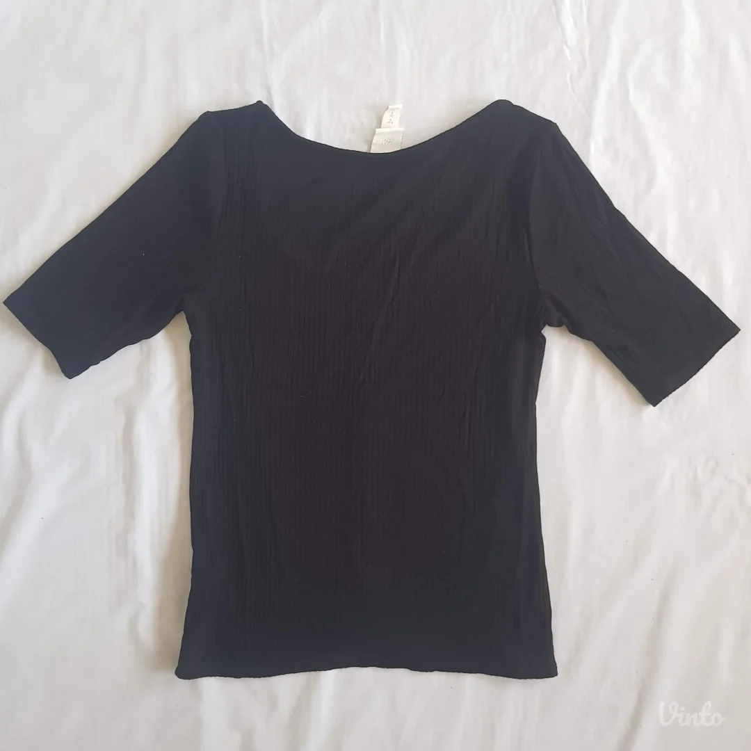 H&M rebrasta majica