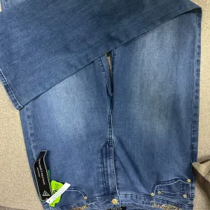 Guess nove farmerke iz Amerike