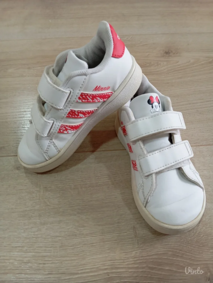 Addidas patike br 24