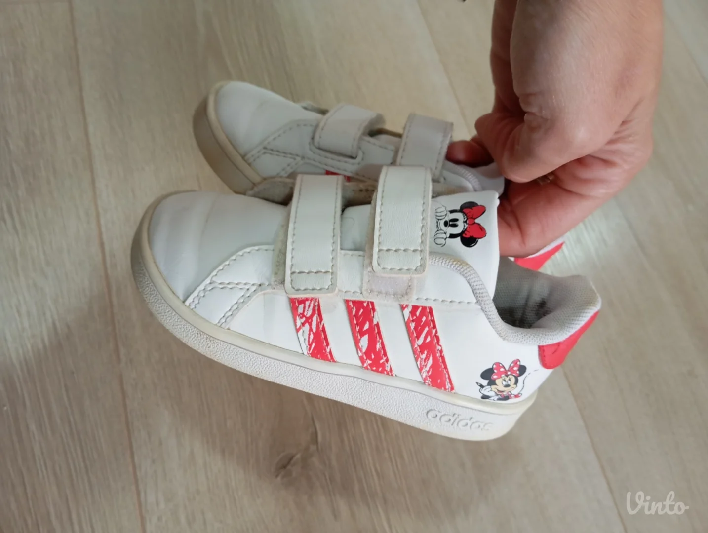 Addidas patike br 24