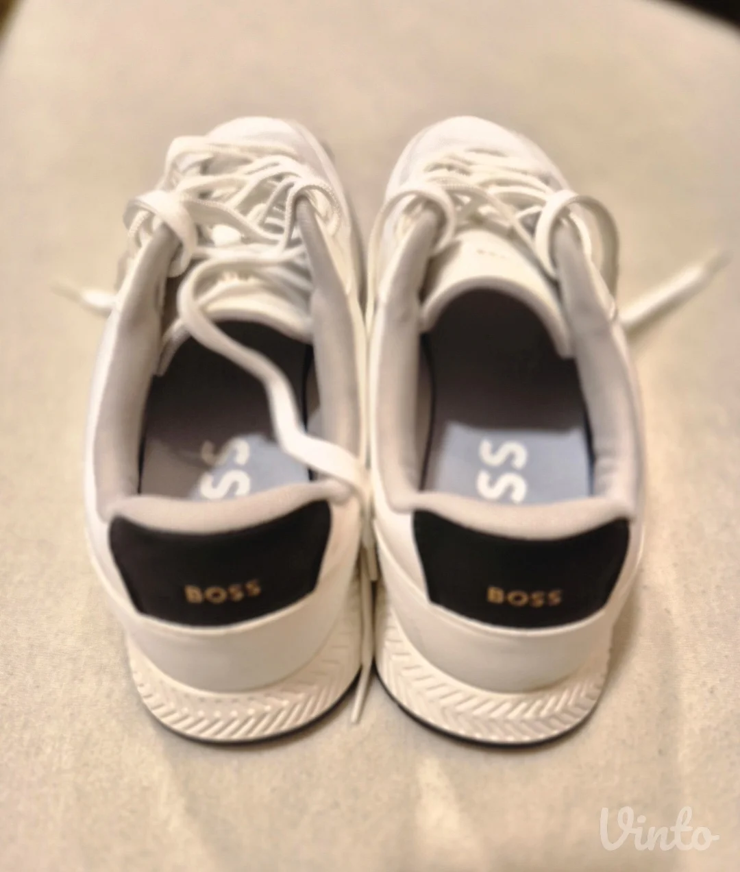 Boss Titanium Run 46 broj