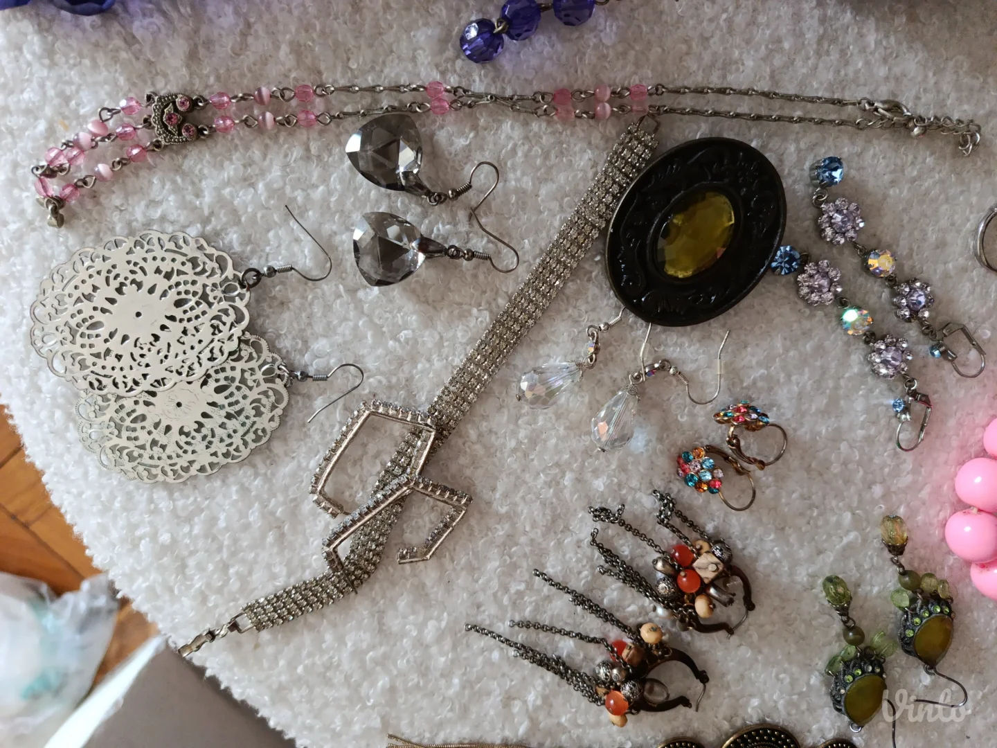 Nakit, razno, mindjuse, narukvice, ogrlice
