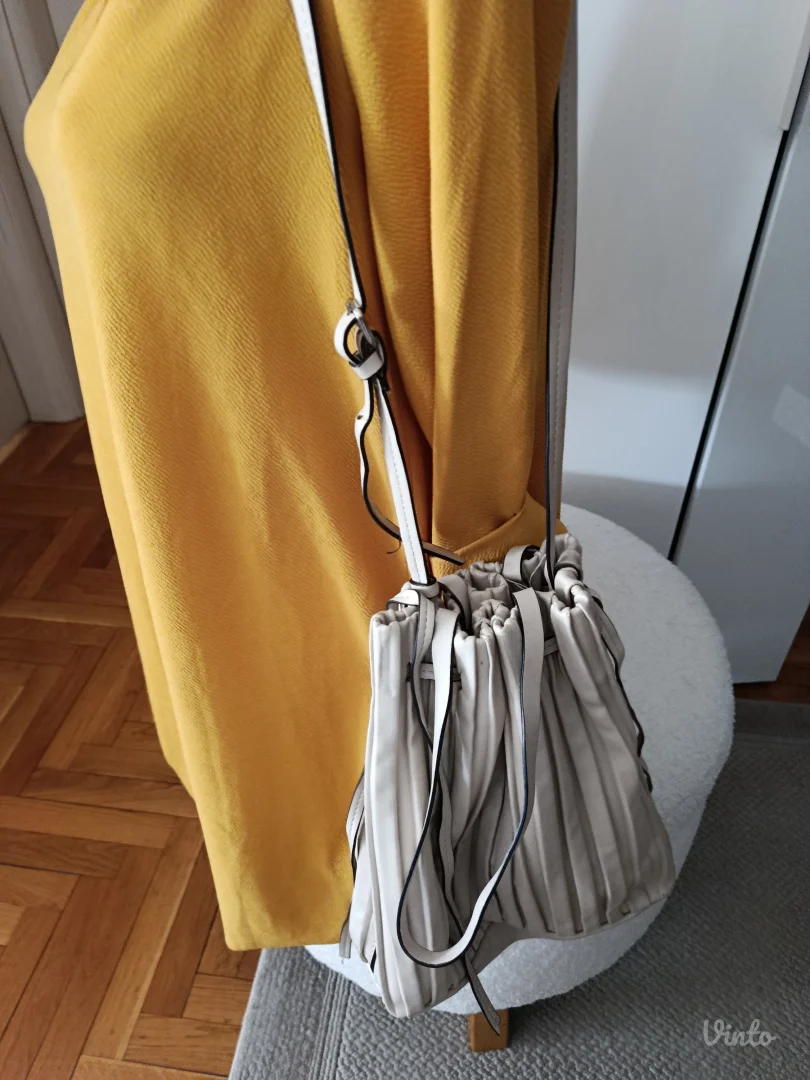 Zara haljina, S vel, oker zuta, kao nova