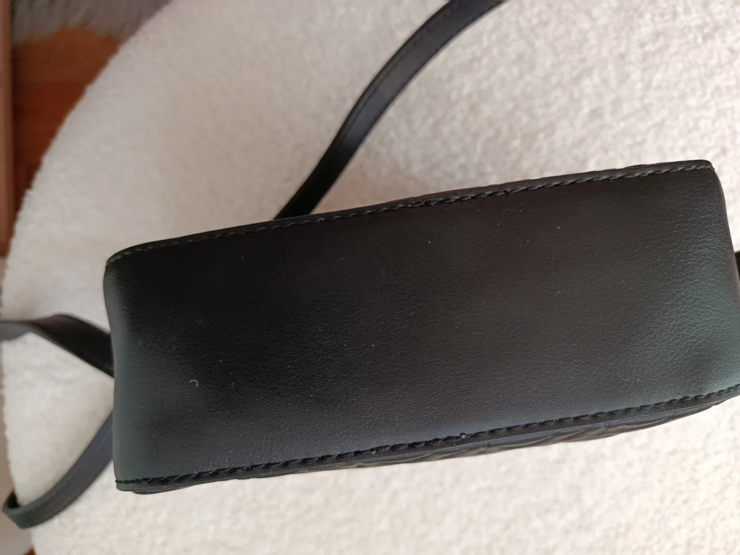 Calvin Klein crna, mini torbica na rame