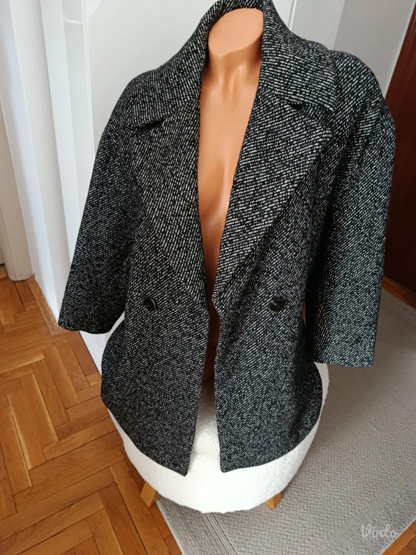 Kaput zenski, S vel, Reserved, kao novo