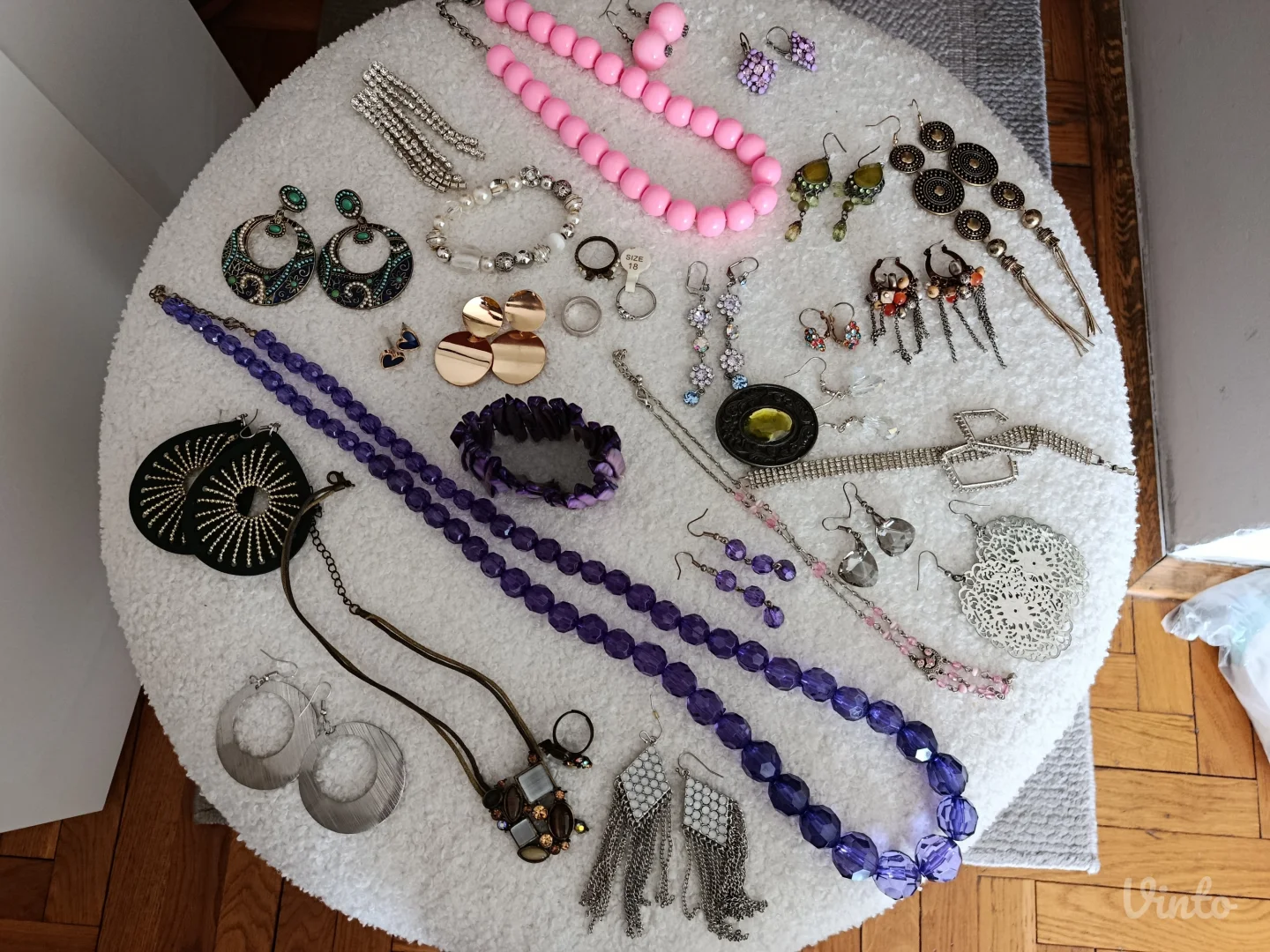 Nakit, razno, mindjuse, narukvice, ogrlice